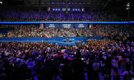 Kamala Harris puede ser la primera candidata presidencial demócrata que gane en mayores desde Al Gore