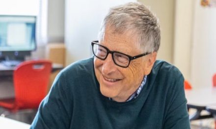 Bill Gates atribuye el éxito de Microsoft a que puso todo su enfoque y esfuerzo en una sola cosa