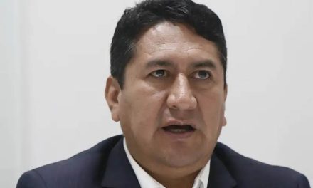 Gobierno de Perú insiste: “es falso” que ayudaron a Cerrón