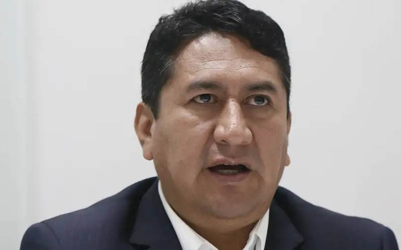 Gobierno de Perú insiste: “es falso” que ayudaron a Cerrón