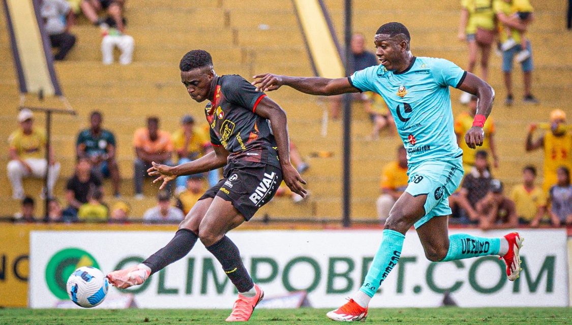 Barcelona igualó (0-0) ante Libertad en su duelo en el estadio Monumental