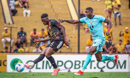 Barcelona igualó (0-0) ante Libertad en su duelo en el estadio Monumental