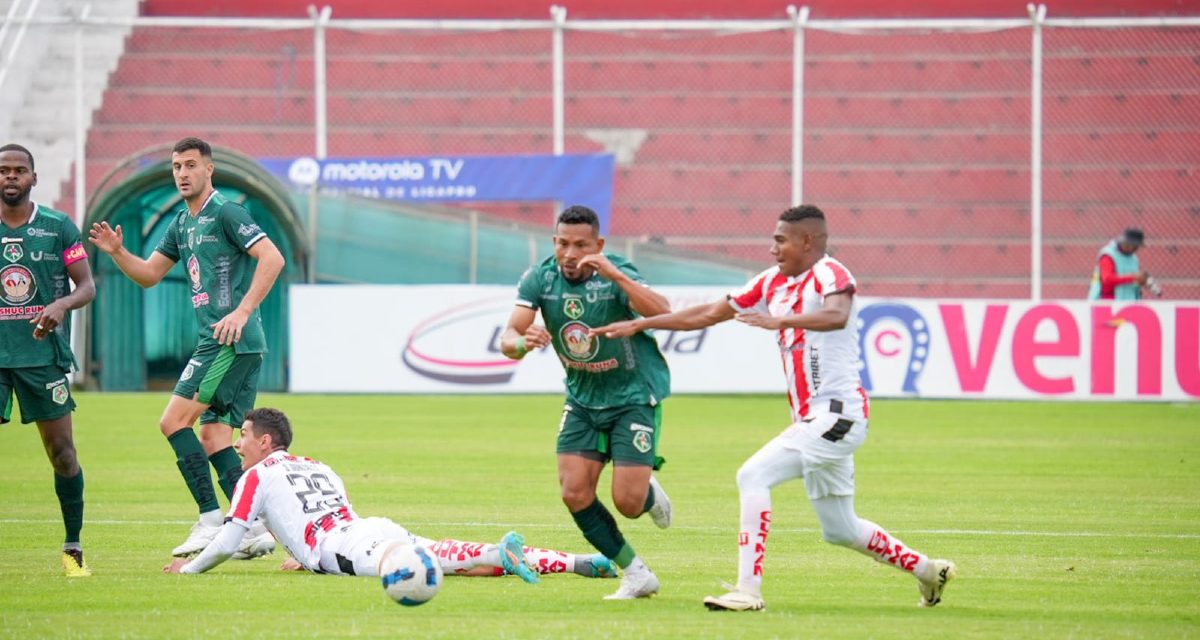 Técnico Universitario y Mushuc Runa igualaron (2-2) en el Bellavista