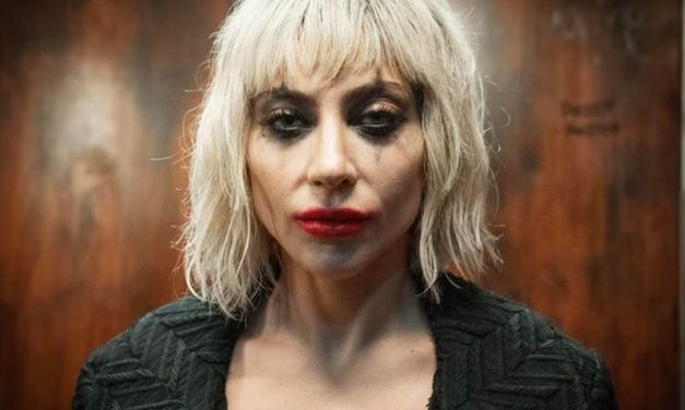 Lady Gaga sorprende al repartir palomitas en un cine donde se proyectaba “Joker”