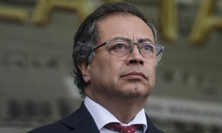 Fiscalía de Colombia investiga los presuntos planes magnicidas contra Petro