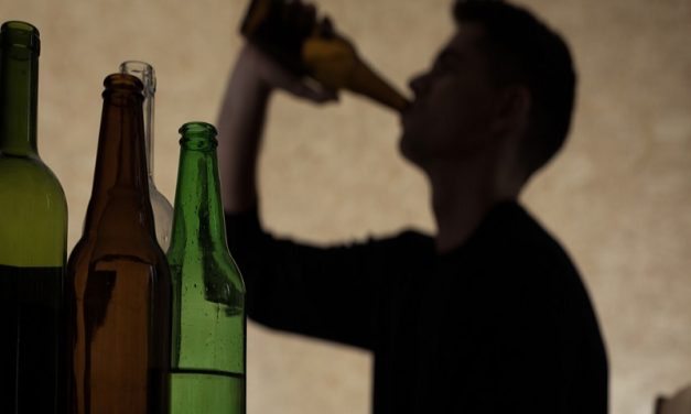 Un estudio relaciona el alcohol con seis tipos de cáncer