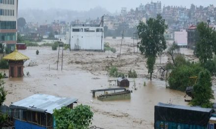 Inundaciones en Nepal dejan 101 muertos y 64 desaparecidos