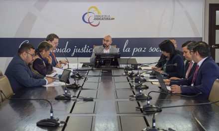 EL CONSEJO DE LA JUDICATURA DESTITUYE A JUEZ QUE HABRÍA LIBERADO A MIEMBROS DE GRUPO DELINCUENCIAL A CAMBIO DE UN PAGO DE USD 70 000