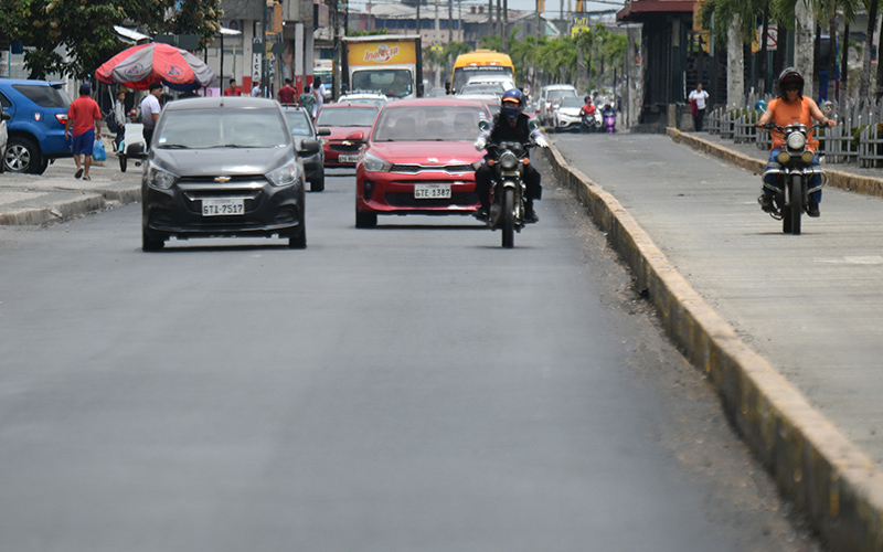 Av. Domingo Comín luce renovada tras intervención de Obras Públicas