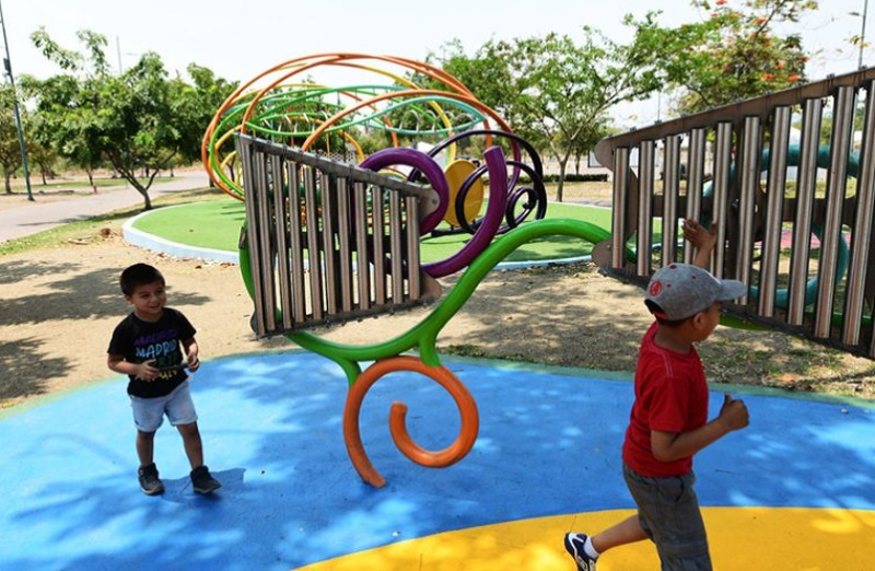 Parque Samanes recupera las áreas verdes y los juegos infantiles