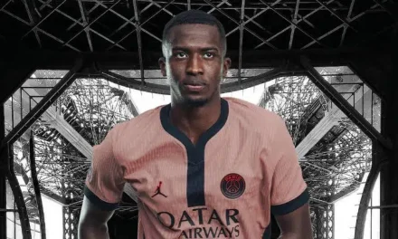 NUEVA TITULARIDAD: Pacho, presente en el triunfo del PSG ante el Rennes