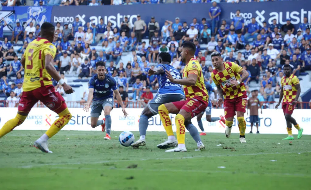 IGUALDAD SIN GOLES EN EL CAPWELL: Emelec no pudo vencer al Aucas