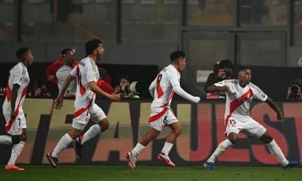 Perú venció a Uruguay de manera agónica en Lima