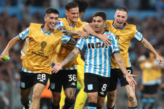 Quintero brilló y metió a Racing en la final de la Sudamericana