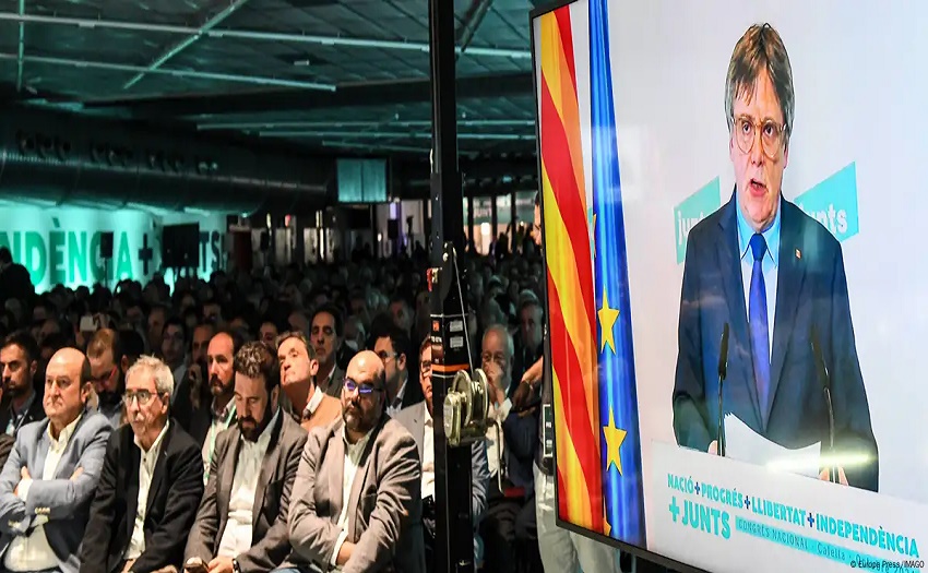 Carles Puigdemont retoma la presidencia de su partido