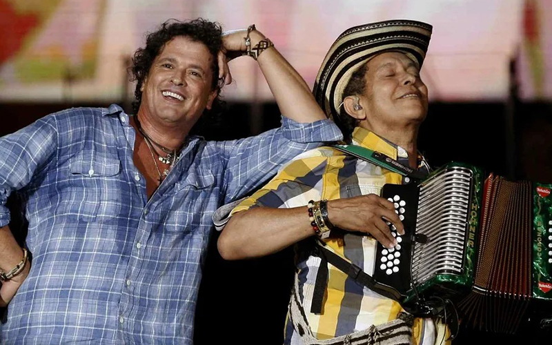 Carlos Vives reacciona a la muerte de su acordeonero Egidio Cuadrado a quien hace dos días le había escrito sentida dedicatoria