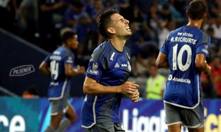 La FEF falló en contra de Emelec y se mantiene la sanción para el bombillo