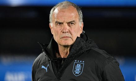 NO SE GUARDÓ NADA: Marcelo Bielsa “Se que mi autoridad queda afectada”