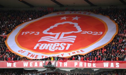 Millonaria multa al Nottingham Forest por un posteo en redes sociales