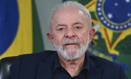 Lula sanciona una ley para aumentar las penas de prisión por feminicidios