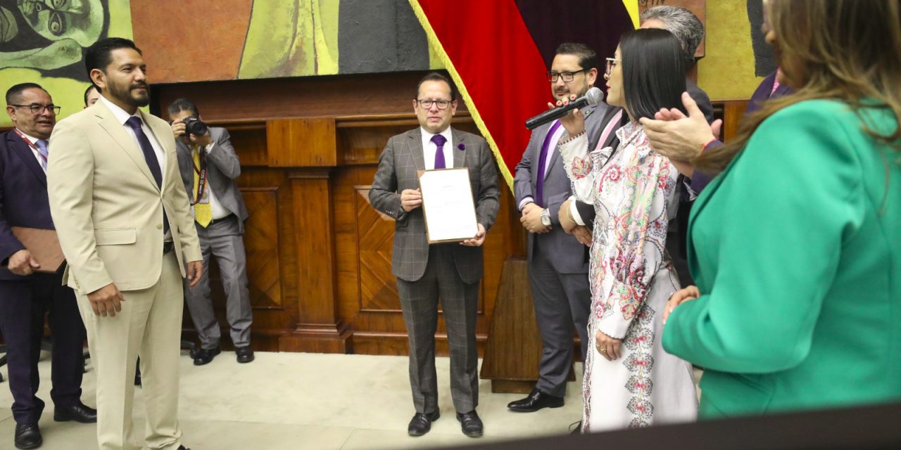 Pleno eligió a Otto Vera como primer vicepresidente de la Asamblea