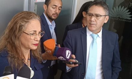 Pierina Correa expresa sospechas sobre las coincidencias en las decisiones de Construye