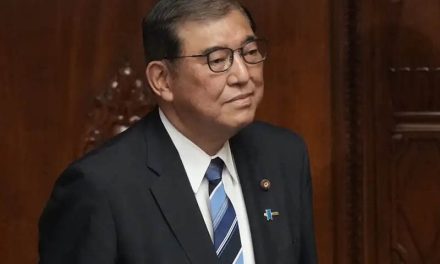 Shigeru Ishiba asume como primer ministro de Japón