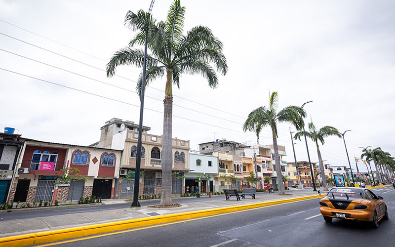 Alcalde Aquiles Alvarez entregó renovada calle Portete en beneficio de 10.000 ciudadanos