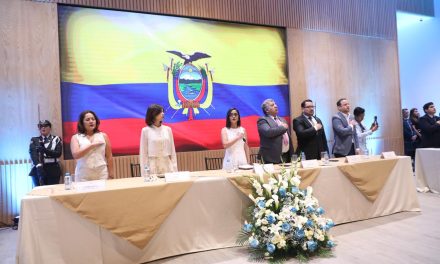 Asamblea Nacional rindió homenaje a Guayaquil, en conmemoración de los 204 años de Independencia