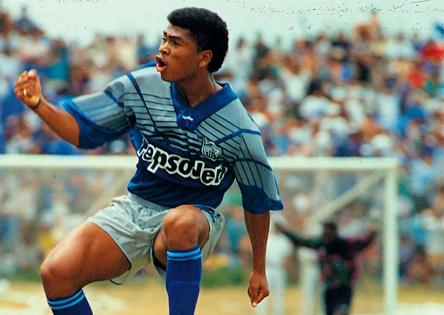 Iván Hurtado da su criterio sobre la renuncia de José Pileggi en Emelec