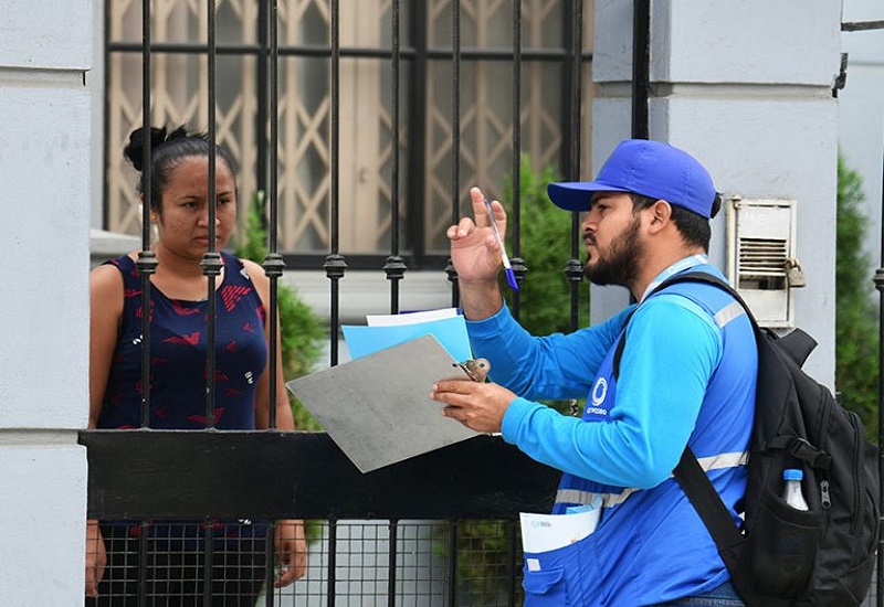 680 familias de Acuarela del Río reciben información sobre el correcto manejo de desechos