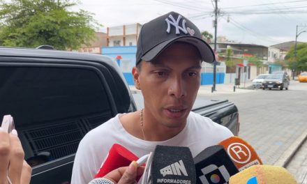 Luis Fernando León previo al Clásico del Astillero: El domingo será una guerra