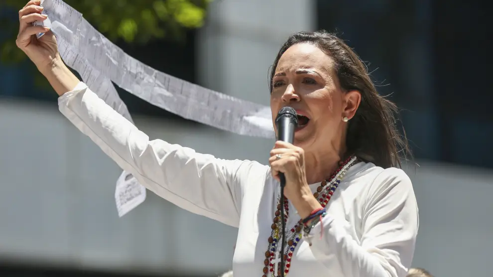 María Corina Machado asegura que no se va de Venezuela luego de que Maduro especulara con una supuesta salida