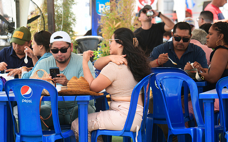 Fiesta del Marisco convocó a 5.000 asistentes