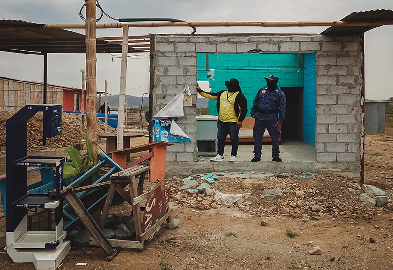 Operativo conjunto derriba 30 estructuras asentadas de manera ilegal en Mi Lote 3 y 4