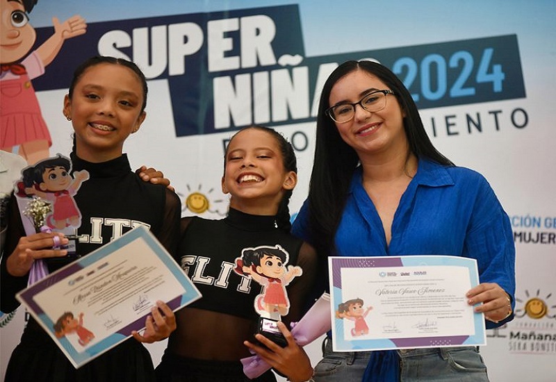 Dirección de la Mujer entrega reconocimiento a 12 niñas guayaquileñas por sus talentos y esfuerzos