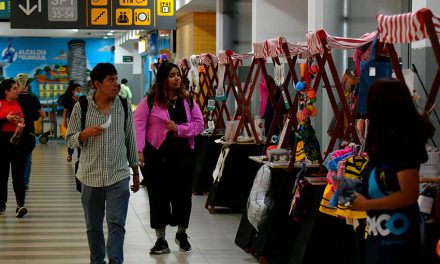 25 emprendedores exhiben sus productos en la Terminal Terrestre de Guayaquil en la feria “Impulso Épico”