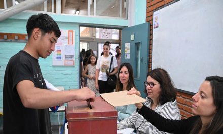 Termina la votación en Uruguay que determinará al sucesor de Lacalle Pou