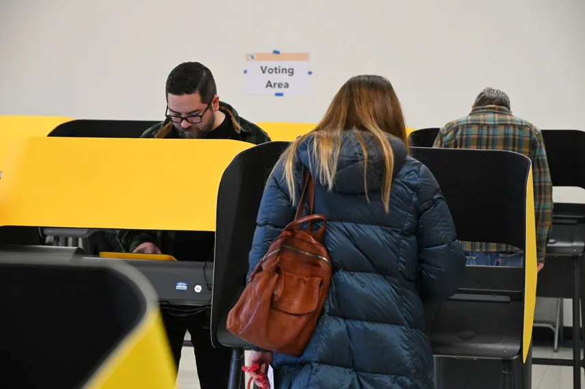 Fuerte participación en Georgia en el primer día de voto anticipado