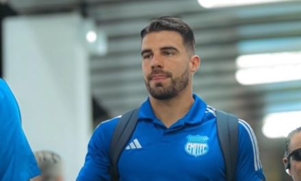 Alexander González tiene las horas contadas en Emelec a pesar de tener un año más de contrato