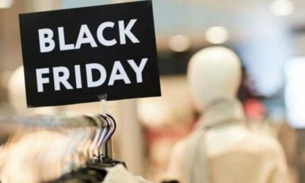 Los comercios y clientes se alistan para el Black Friday en Ecuador