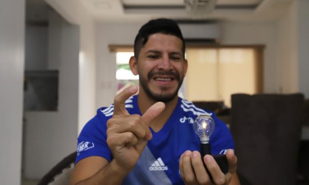 Emelec sancionado por deuda a Christian “Chavo” Cruz