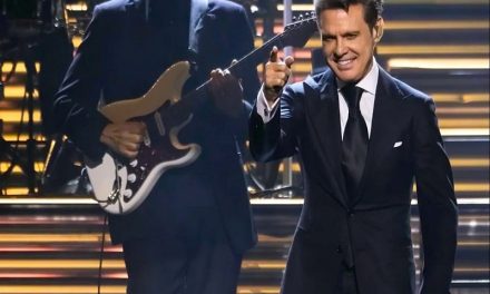 Luis Miguel reacciona molesto al ser grabado de forma accidental en un restaurante