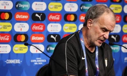 ELIMINATORIAS | Marcelo Bielsa se burló de Colombia tras el triunfo agónico en Montevideo