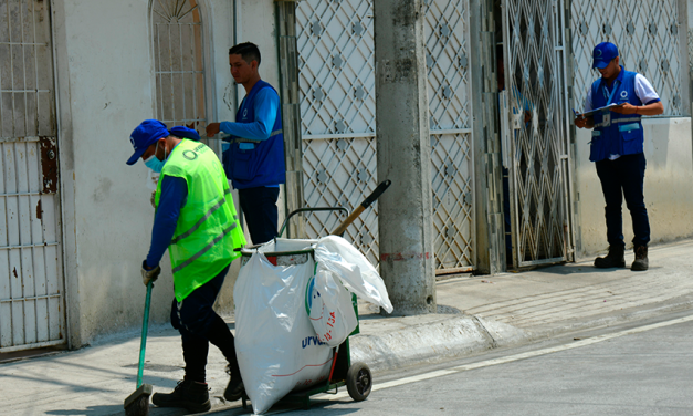 Campaña informativa sobre el buen manejo de los desechos alcanza a 680 viviendas de Samanes 1