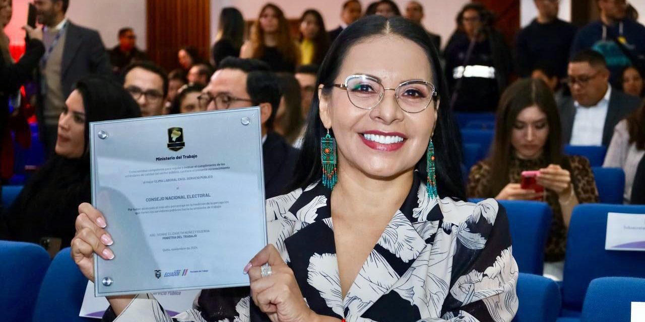 CNE recibe reconocimiento a la excelencia en la gestión institucional