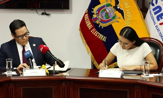 CNE y UAFE firman convenio de cooperación interinstitucional para las Elecciones 2025