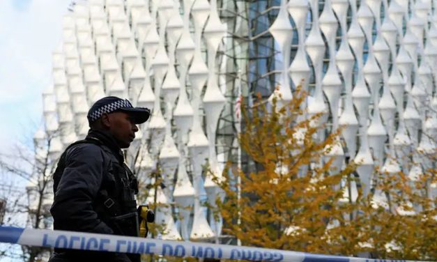 Paquete es detonado frente a embajada de EE. UU. en Londres