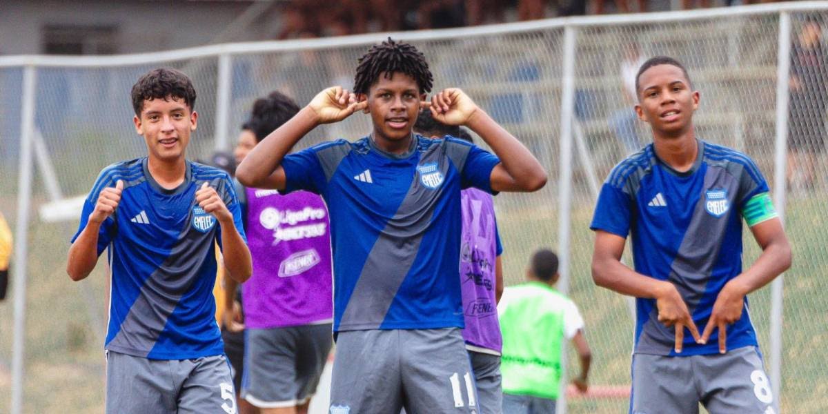 Emelec: Los entrenadores de las formativas paralizaron los entrenamientos por deudas