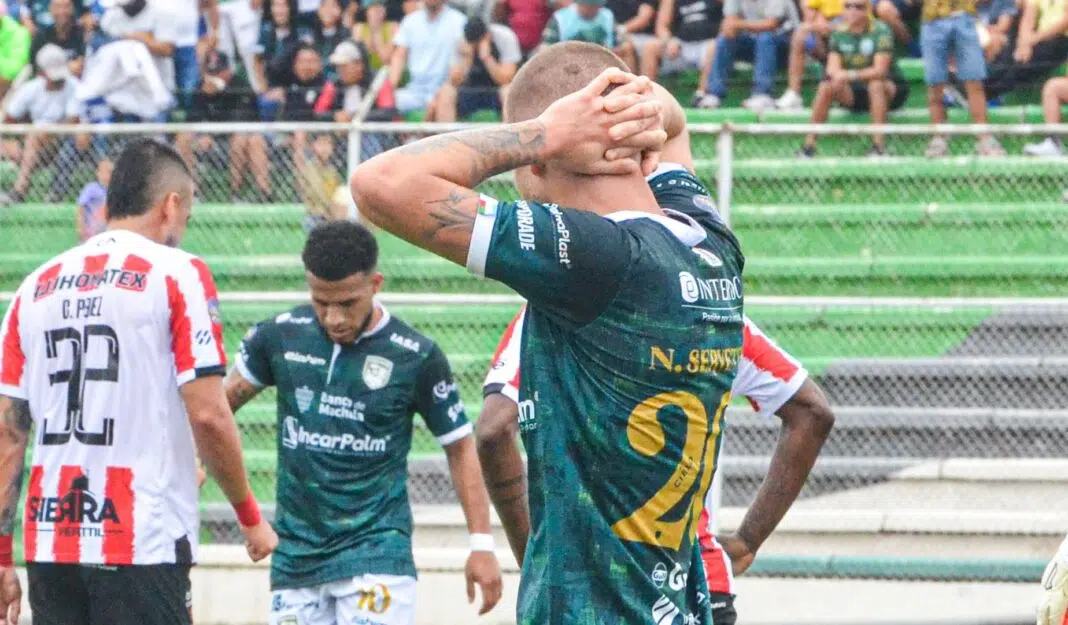 Técnico ganó en Machala: Orense prácticamente dice adiós a la etapa y se complicó en Sudamericana